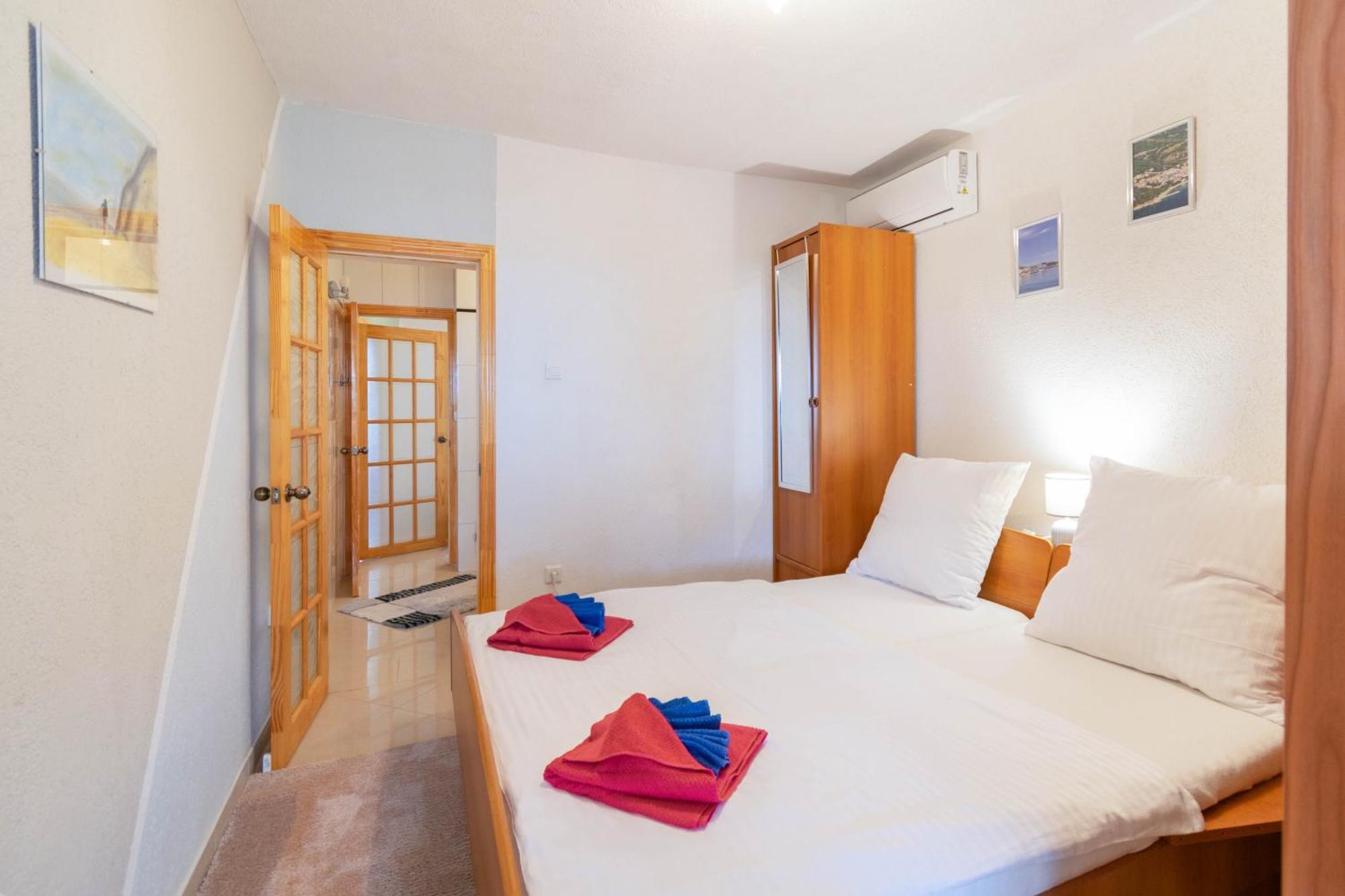 Apartment Kristina Dujmovic Башка-Вода Экстерьер фото