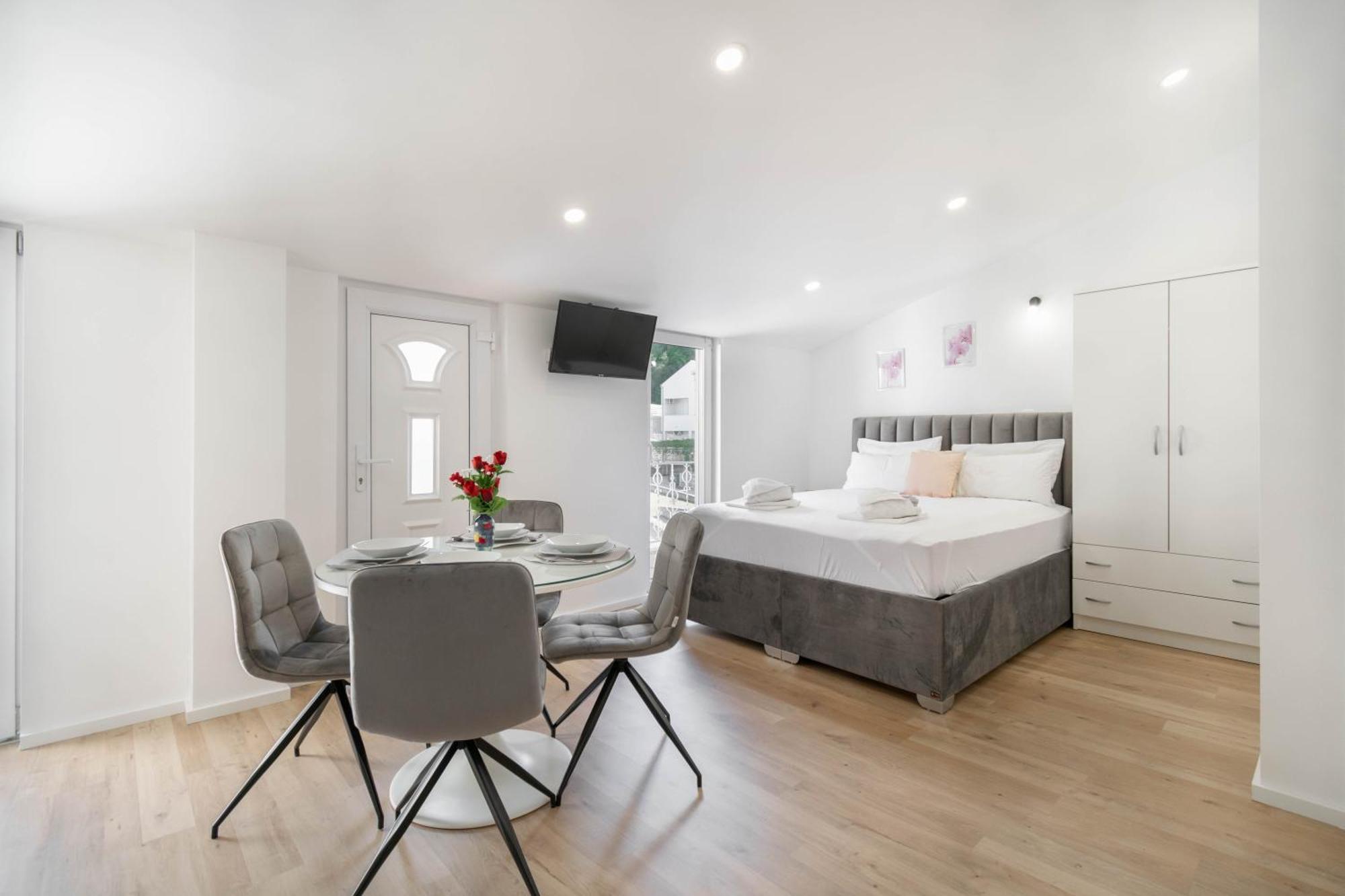 Apartment Kristina Dujmovic Башка-Вода Номер фото